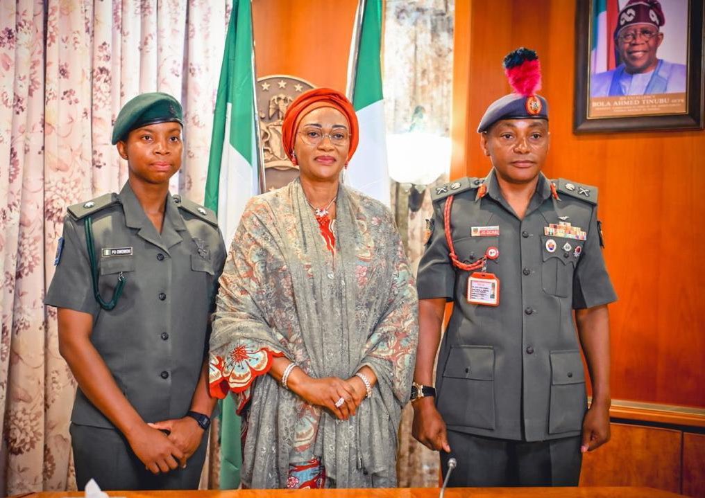 Senator Remi Tinubu Honors Nigeria’s First Female RMAS Graduate, Encourages Youth Empowerment